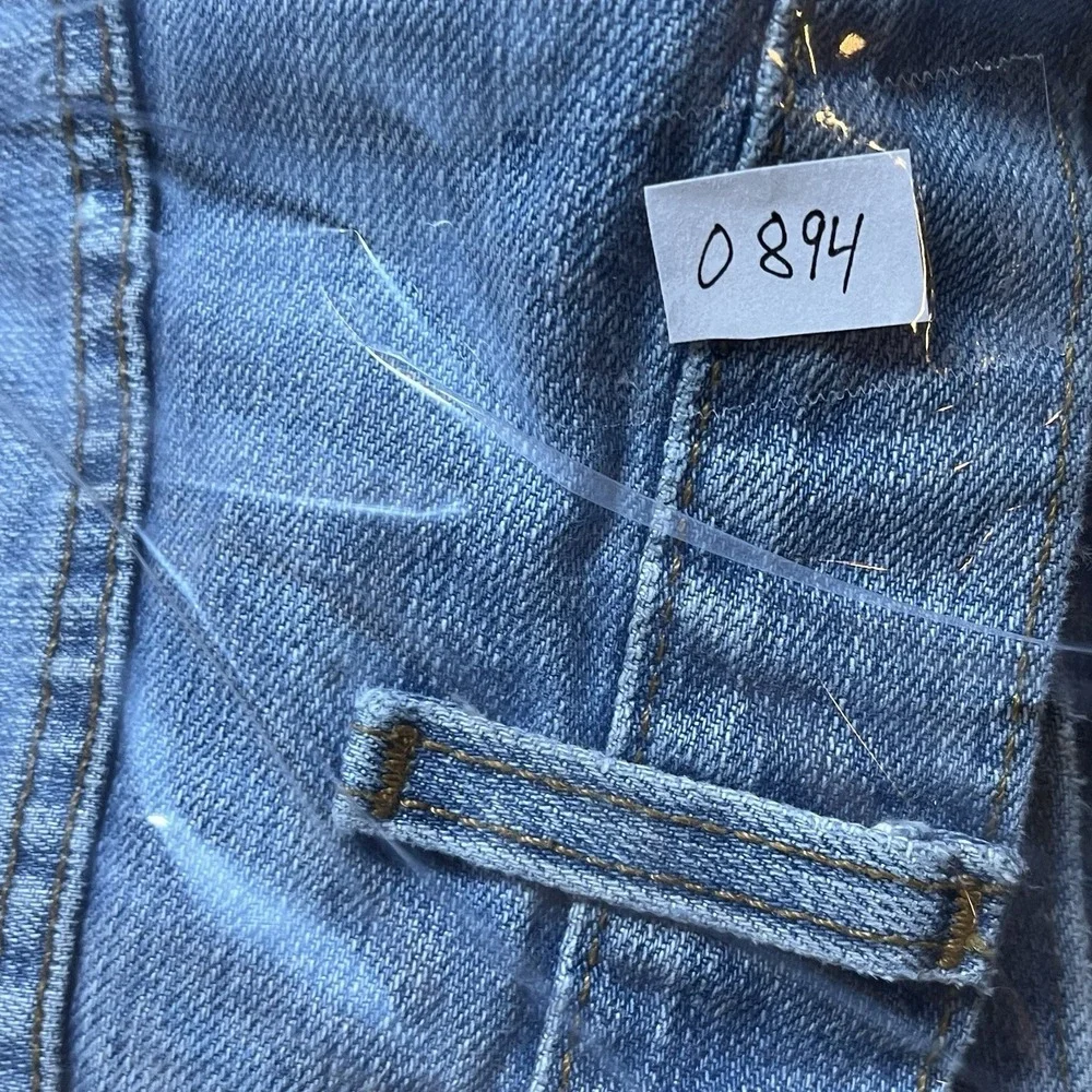 Levis preowned good